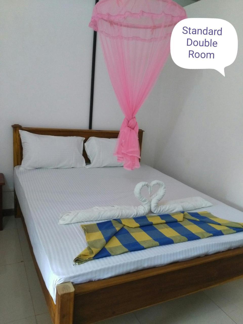 Golden Beach Inn Trincomalee Exterior foto