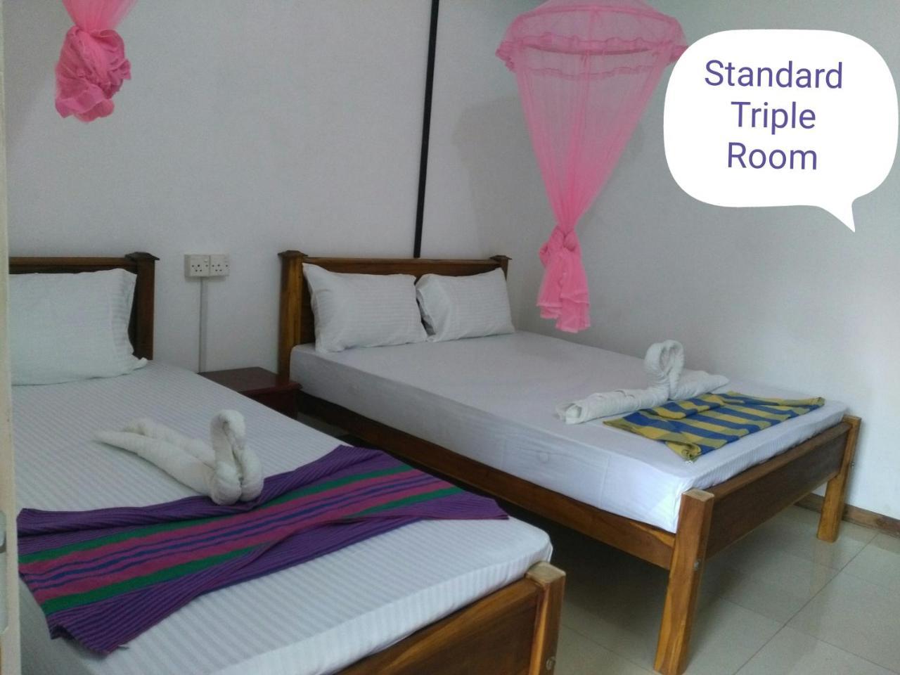 Golden Beach Inn Trincomalee Exterior foto
