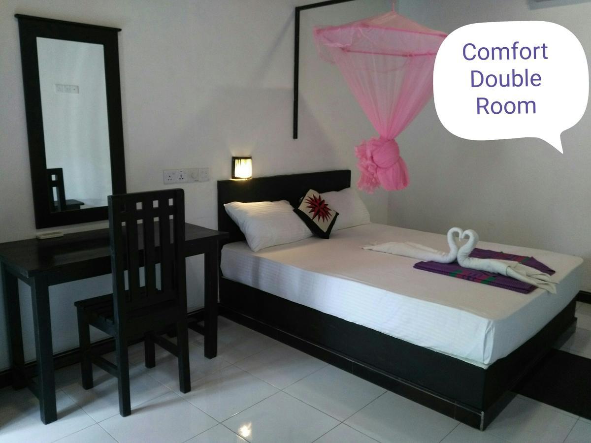 Golden Beach Inn Trincomalee Exterior foto